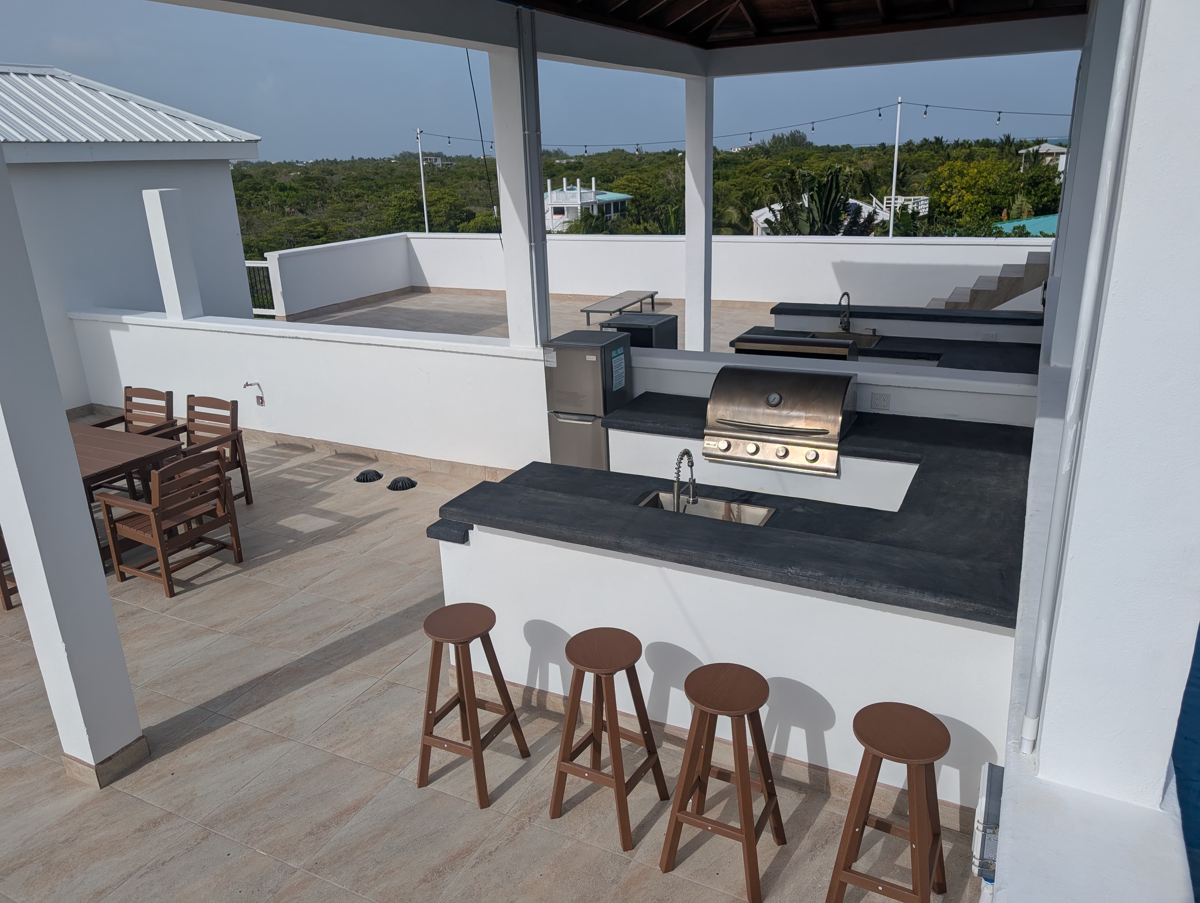 beachfront rooftop outdoor kitchen and pool